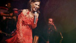 Yıldız Tilbe'yi soğuk hava da engellemedi