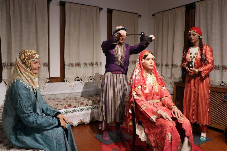 Bahçesinde nikah da kıyılabilen müzede Balkan düğünleri anlatılıyor G3