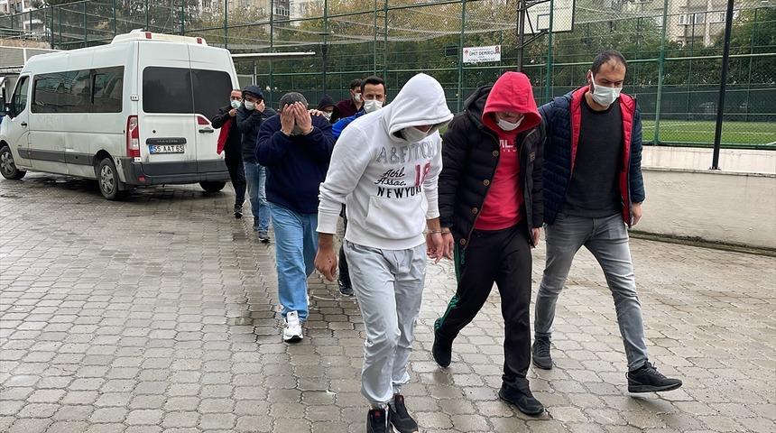 Samsun'da sokak satıcılarına yönelik operasyonda 5 zanlı tutuklandı