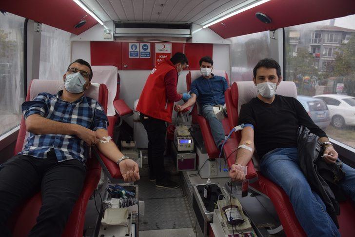 Kocaeli'de öğrenciler kan bağışına dikkati çekmek için kampanya düzenledi G2