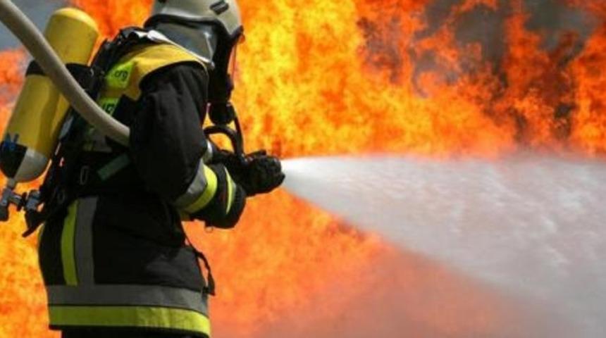 Tır alev alev yandı