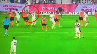 Beşiktaş taraftarını sinirden çıldırtan pozisyon!