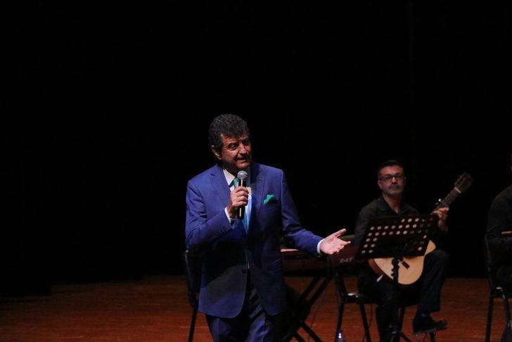 Niğde'de sanatçı Ali Ercan'ın sanat hayatının 70'inci yılı kutlandı G5