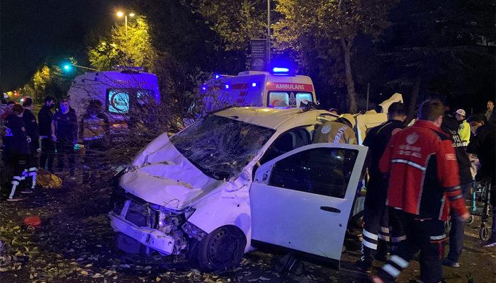 Maltepe'de feci kaza! Refüje çarpan araç, taklalar atarak attı: 4 yaralı