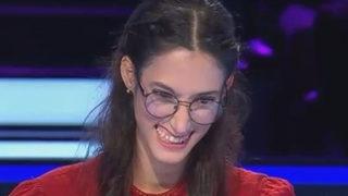 'Kim Milyoner Olmak İster'e katılan Serebral Palsi hastalığıyla mücadele eden Sirga Asya Varol hikayesiyle herkesi hüzünlendirdi
