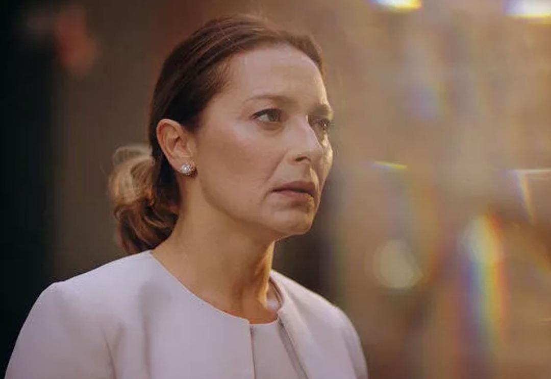 Kırmızı Oda'nın Derya'sı Ay&ccedil;a Bing&ouml;l'&uuml;n g&ouml;zlerden sakındığı ikizleri sosyal medyaya ilgi odağı oldu