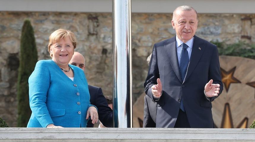 Almanya Başbakanı Merkel ile Cumhurbaşkanı Erdoğan'ın görüşmesi başladı