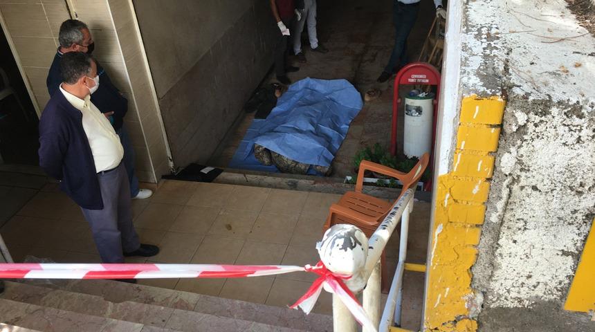 Tuvaletten çıkıp oturduğu sandalyede hayatını kaybetti