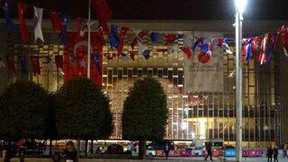 Atatürk Kültür Merkezi’nin ışıkları yakıldı