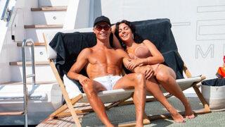 Cristiano Ronaldo'dan sevgilisine ilginç hediye