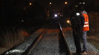 Elazığ'da makinistin ihbarı ekipleri harekete geçirdi! Raylar didik didik arandı