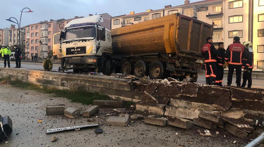 Polatlı'da korkunç kaza! TIR karşı şeride savruldu