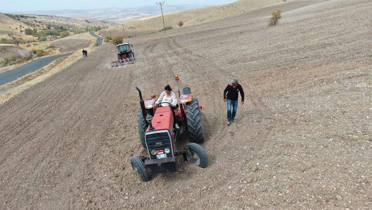Dünyanın en iyi fakültelerinden birinde doktora yaptı, köyüne dönüp tarıma başladı G2