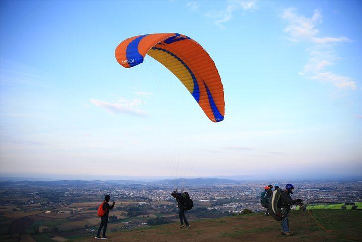 Sakarya'da yamaç paraşütçülerinin gözde adresi: Kırantepe G4