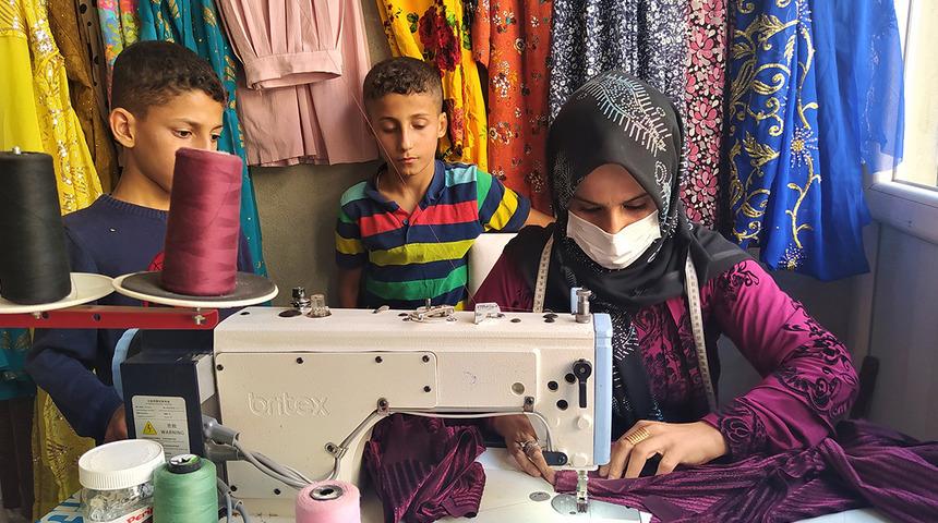 Okuma yazma öğrenmek için gitti, kendi işini kurdu!