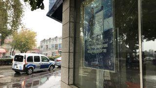 İş yerlerinin camını kıran şüphelinin yakalanması için çalışma başlatıldı