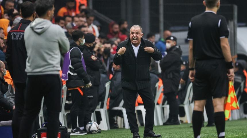 Fatih Terim: Kendini atsa, penaltı