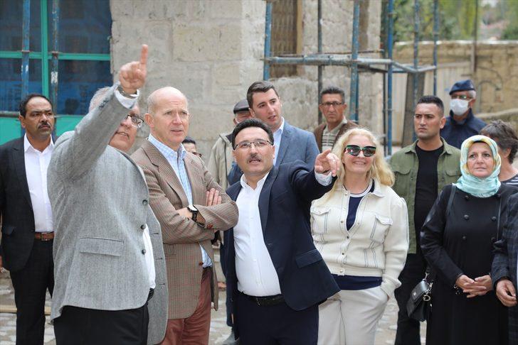 Festival için Afyonkarahisar'a gelen büyükelçiler Frigya'yı gezdi G1