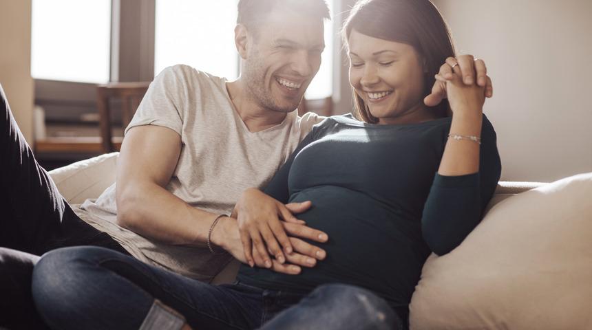Baba adayları da hamilelik belirtisi g&ouml;sterir