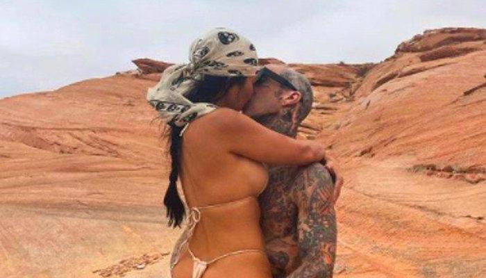 Kourtney Kardashian ve Travis Barker nişanlandı! Ateşli öpücük