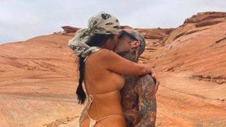 Kourtney Kardashian ve Travis Barker nişanlandı! Ateşli öpücük