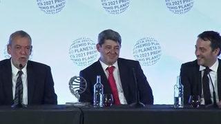 'Carmen Mola' isminin arkasından 3 erkek yazar çıktı