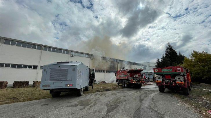 GÜNCELLEME - Eskişehir'de ambalaj fabrikasında çıkan yangın kontrol altına alındı G5