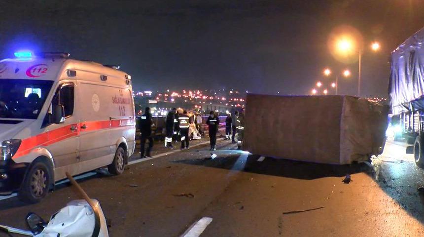 TEM Otoyolu'nu kilitleyen kaza: 4 yaralı