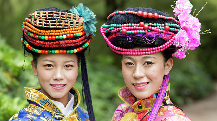 En ilginç düğün gelenekleri! Yeni evli çiftin yalnız kalmasına izin vermeyen kabile: Tuija