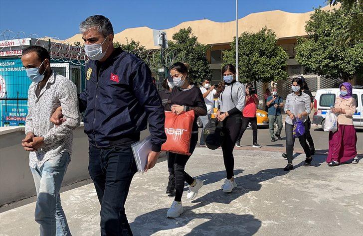 Mersin'de terör örgütü propagandası yaptıkları iddiasıyla yakalanan 4 zanlı tutuklandı G3