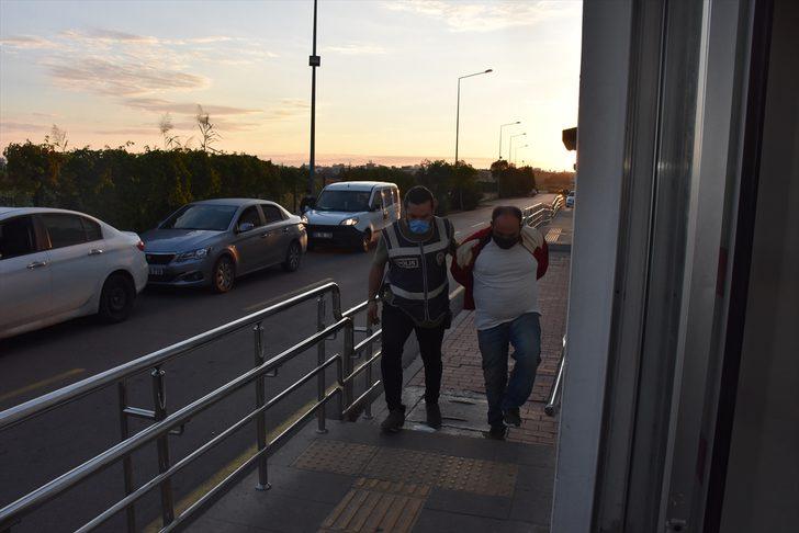 GÜNCELLEME - Adana'da 90 firari hükümlünün yakalanması için şafak operasyonu yapıldı G3