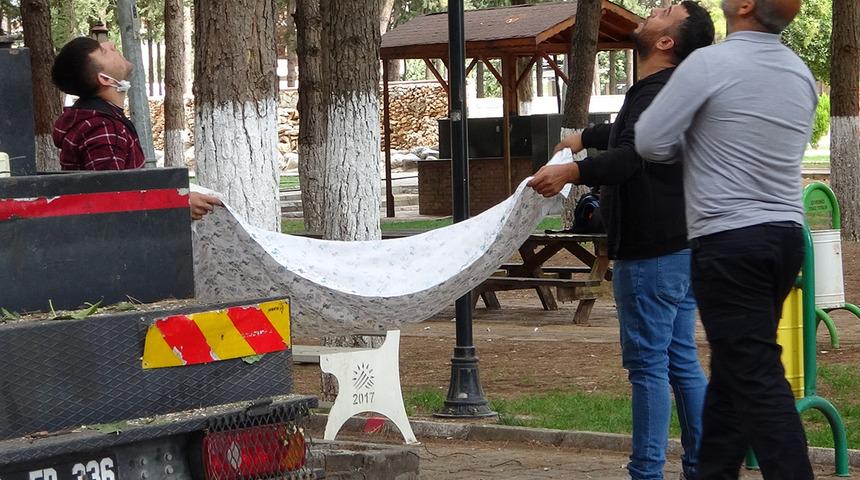 Ellerinde çarşafla düşmesini beklediler! Adeta operasyon gibi