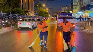 GÜNCELLEME - Mersin'de özel halk otobüsü ile minibüsün çarpışması sonucu 20 kişi yaralandı