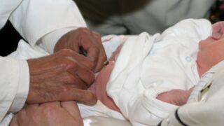 Uzman isim açıkladı: 2 yaşından itibaren sünnet uygundur 