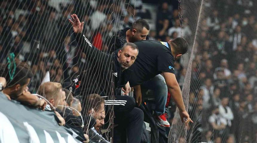 Beşiktaş taraftarı adeta çıldırdı! Sergen Yalçın...