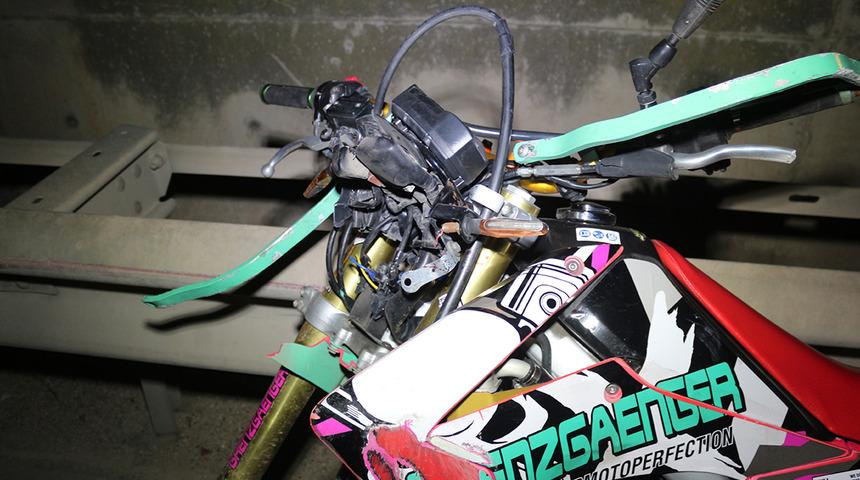 Çarptığı TIR'a ayağı sıkıştı! D-100 Karayolu'nda korkunç kaza