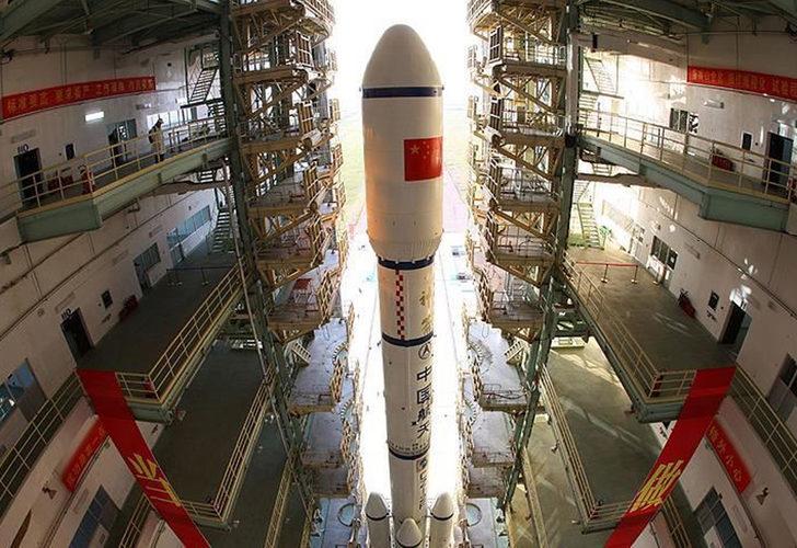 Çin, dünyanın en güçlü katı yakıtlı roket motorunu test etti