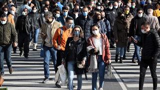 Bilim Kurulu Üyesi Kayıpmaz: Aktif vakaların yüzde 40'ı 23 yaş altı gençler