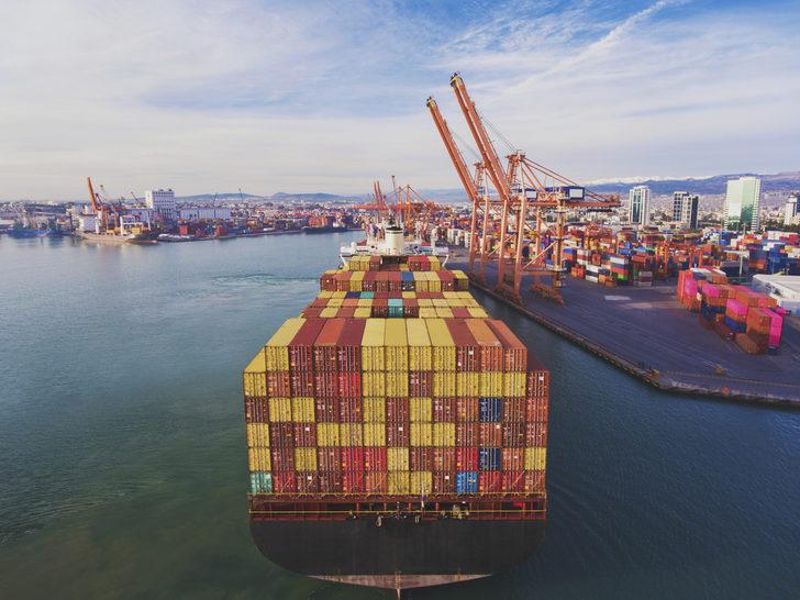 Limanlarda elleçlenen konteyner ve yük miktarı arttı