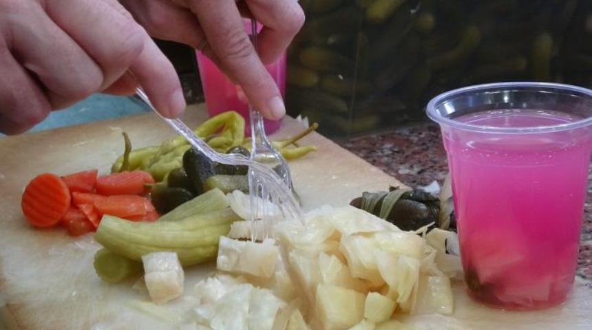 Tüketimi iki katına çıktı ama dikkat! Bu hastalıkları olanlar turşu yemesin