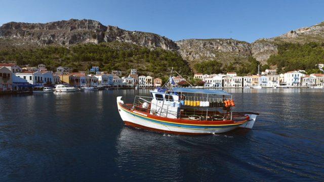 Meis Adası tarihi sessizliği yaşıyor! “Türkler gelince bizim için bayram olacak”