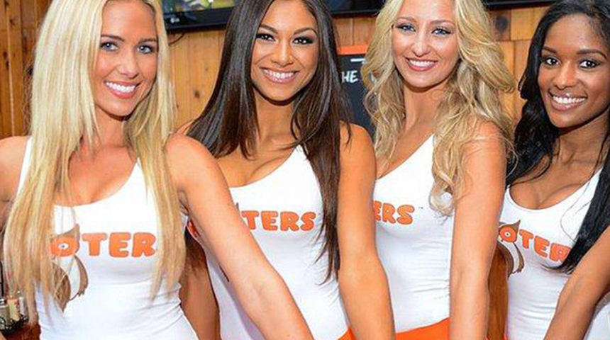 Dünyanın en ünlü restoran zincirinde üniforma krizi! Çalışanların giymesi için dağıtılan şortlar tepki çekti