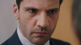 Yargı dizisinin yakışıklı savcısı Kaan Urgancıoğlu, eski haliyle sevenlerini şaşkına çevirdi!