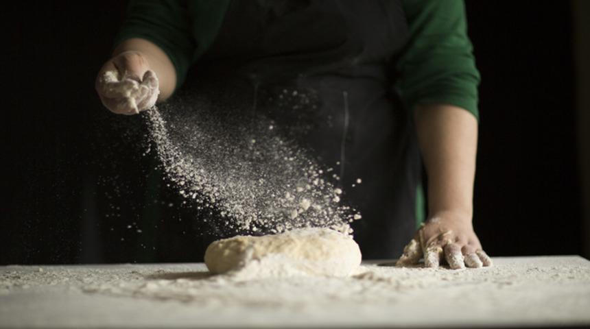 Biberli ekmek nasıl yapılır? Biberli ekmek malzemeleri neler?