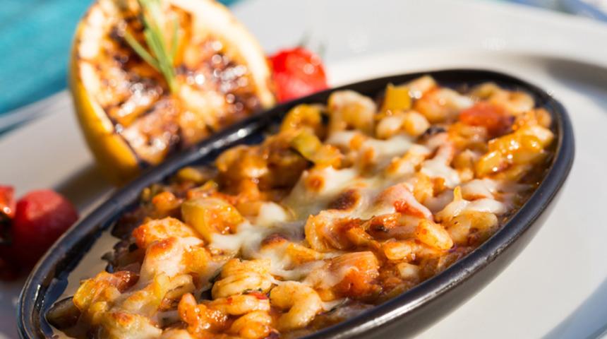 Kırmızı karides güveç nasıl yapılır? Kırmızı karides güveç malzemeleri neler?