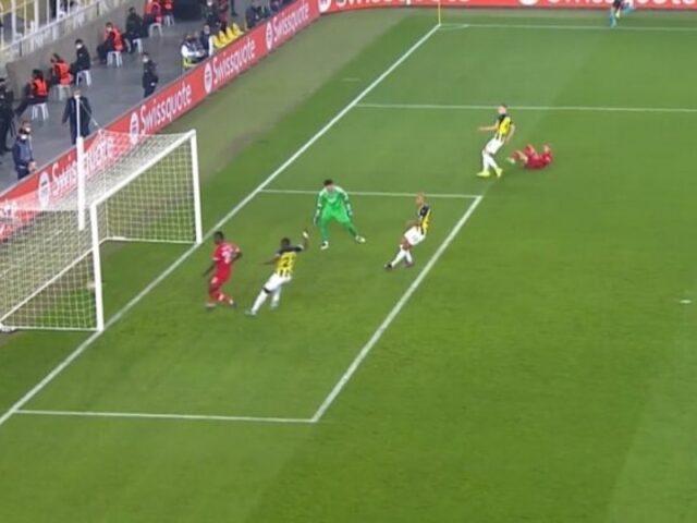 Samatta'nın Kadıköy'de attığı gol tartışma yarattı