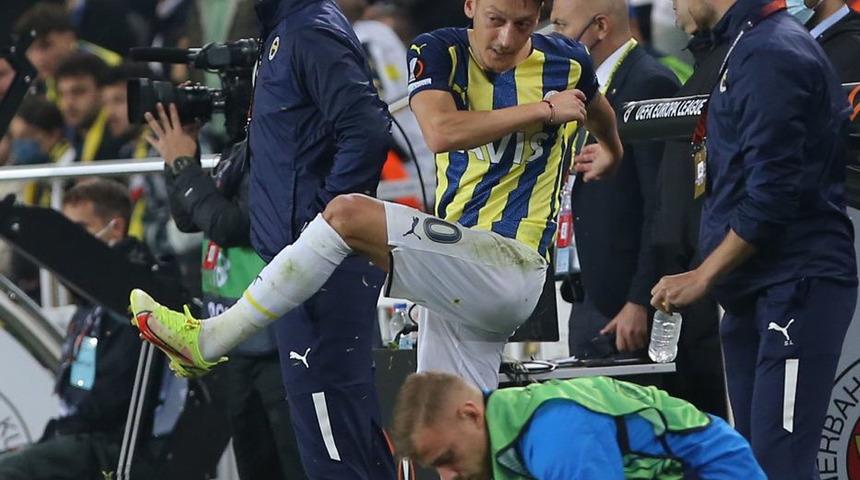 Mesut Özil'den şok tepki! Çılgına döndü