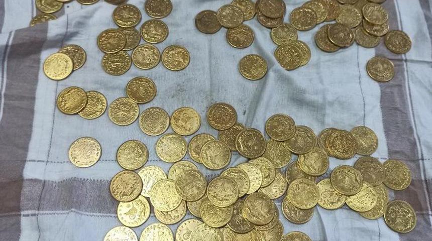 "Dedemde 120 Osmanlı altını var" diyerek dolandırmak istediler