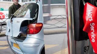 Fransa'da akaryakıt ve doğal gaz fiyatlarında rekor artış! Başbakan Castex: Halka 100 euro yardım yapılacak