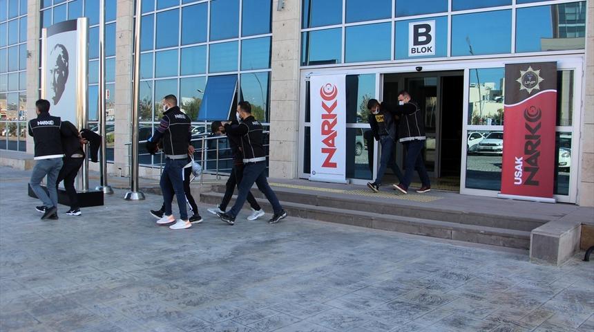 Uşak'ta uyuşturucu operasyonunda 4 şüpheli tutuklandı